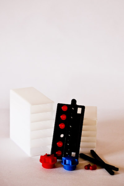 Battery containers