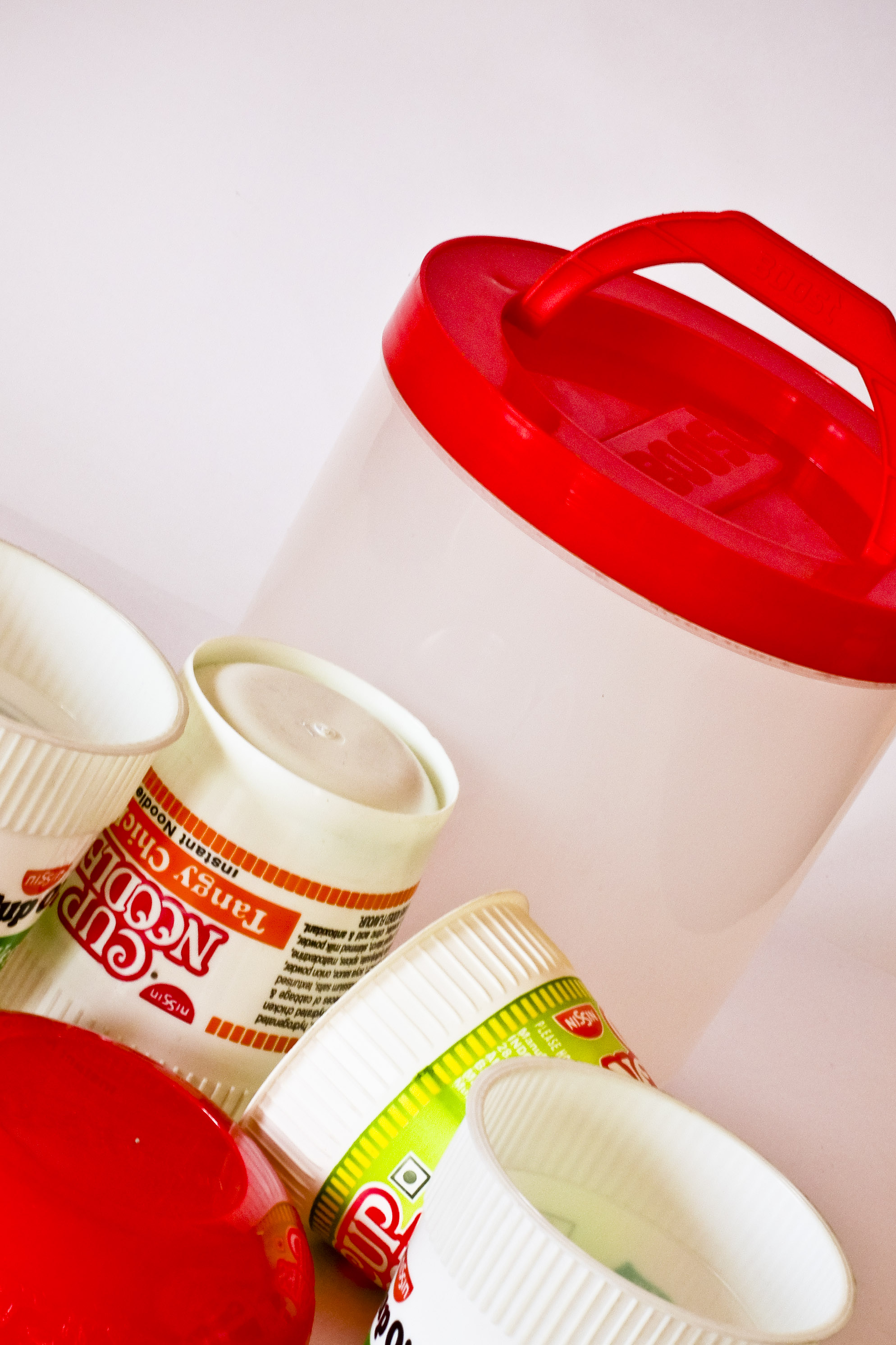 Food containers